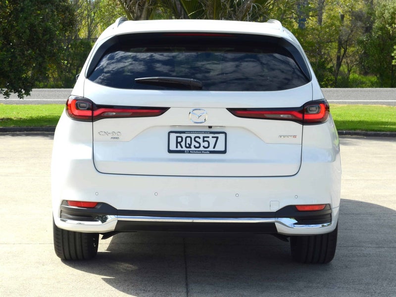 2026 Mazda CX-90 Takami AWD 3.3 Hybrid image 5