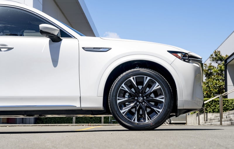 2026 Mazda CX-90 Takami AWD 3.3 Hybrid image 4