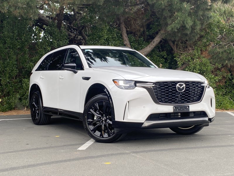 2026 Mazda CX-90 Takami Kuro 3.3Pmht image 3