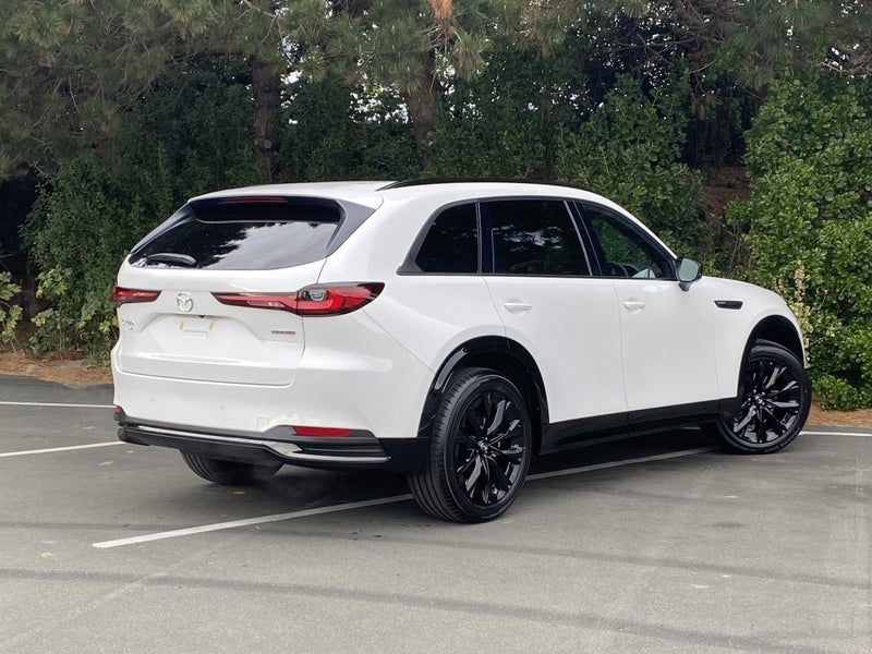 2026 Mazda CX-90 Takami Kuro 3.3Pmht image 4