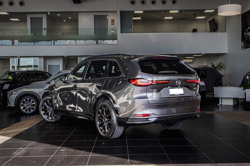 2026 Mazda CX-90 Takami Kuro 3.3Pmht image 3