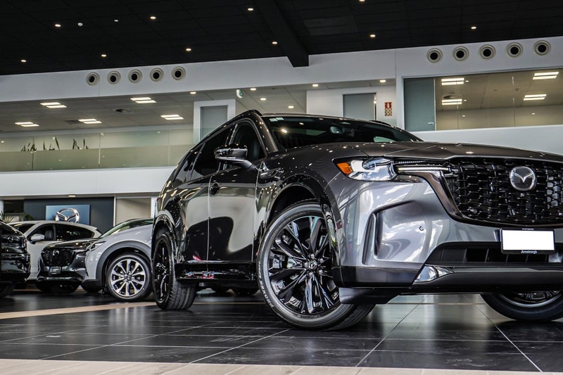 2026 Mazda CX-90 Takami Kuro 3.3Pmht image 4