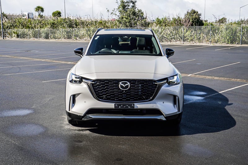 2026 Mazda CX-90 TAKAMI KURO image 2