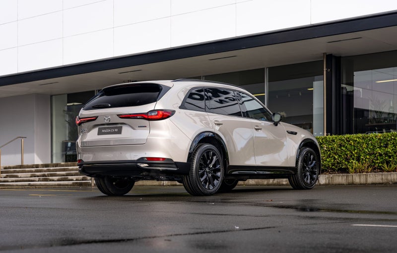2026 Mazda CX-90 Takami Kuro AWD 3.3 Hybrid image 3