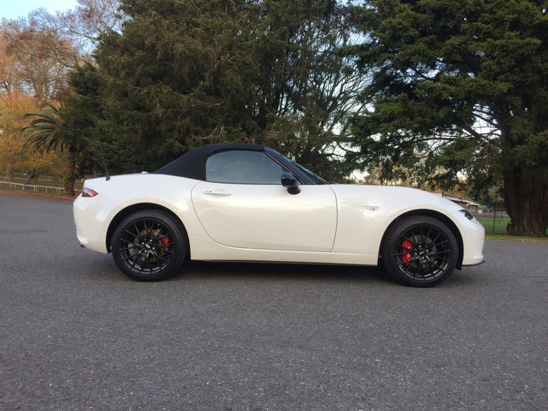 2026 Mazda MX-5 ROADSTER GT 2.0L 6sp MANUAL image 2