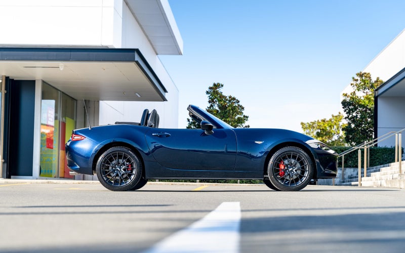 2026 Mazda MX-5 ROADSTER GT MANUAL image 5