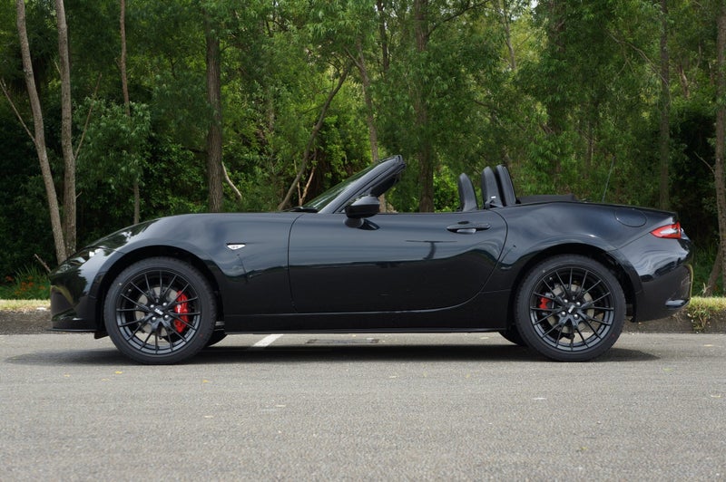 2026 Mazda MX-5 U 2.0 Roadster GT 6MT image 2
