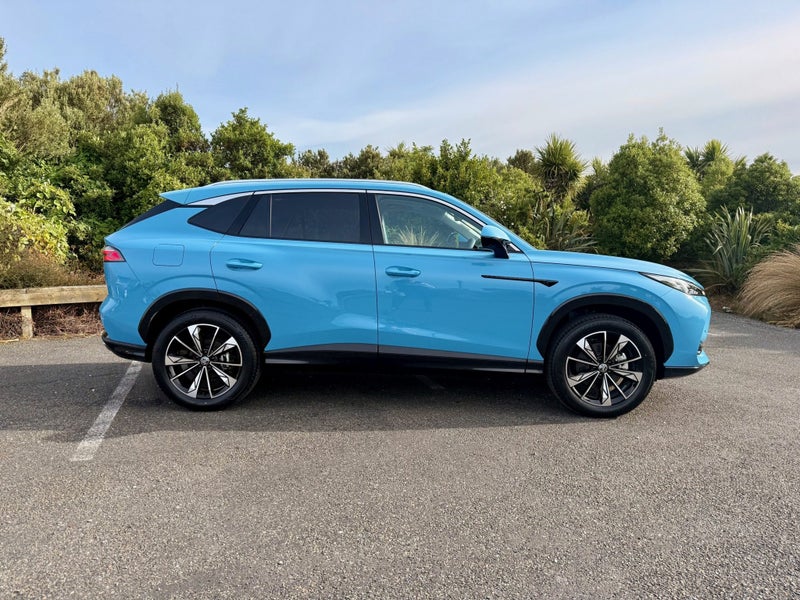 2026 MG HS Essence 1.5Pt (Top Spec) image 2