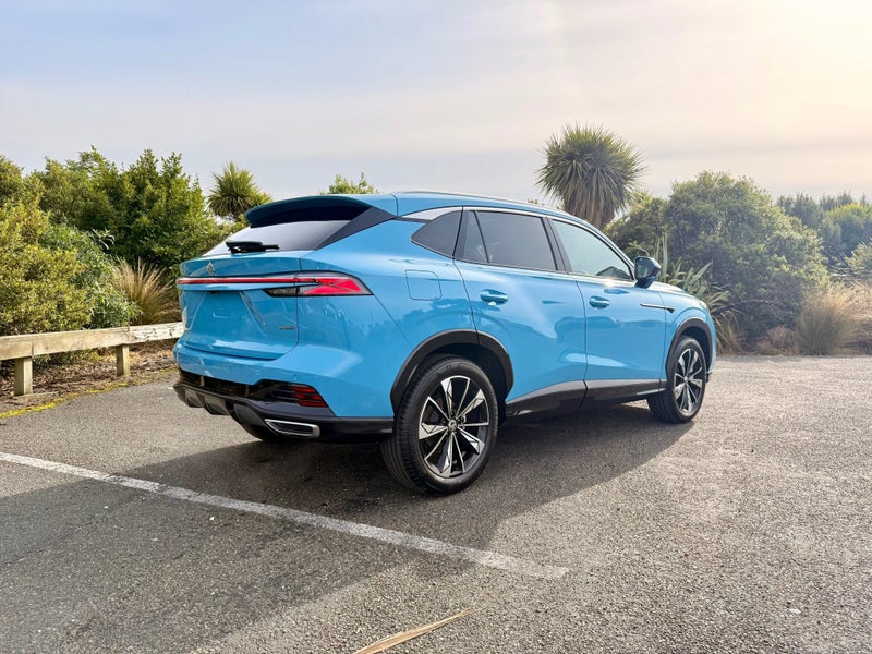 2026 MG HS Essence 1.5Pt (Top Spec) image 3