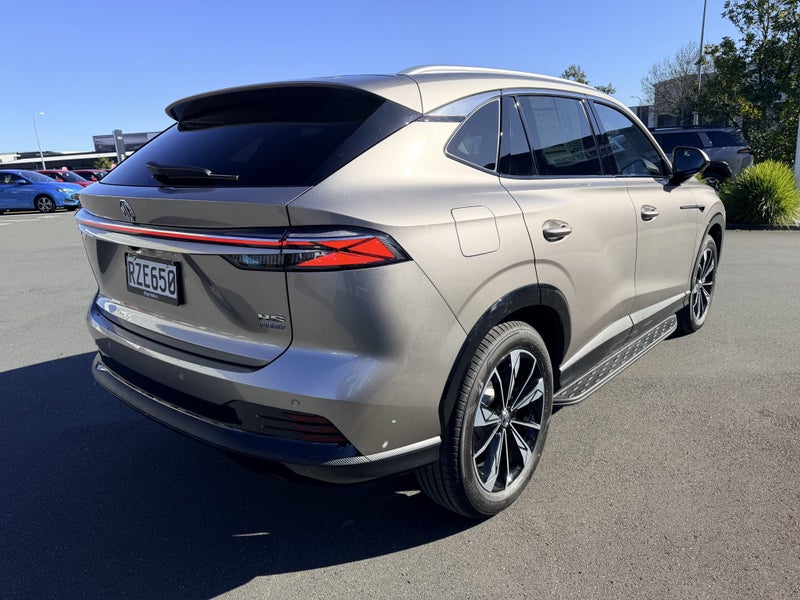 2026 MG HS Essence Super Hybrid image 5