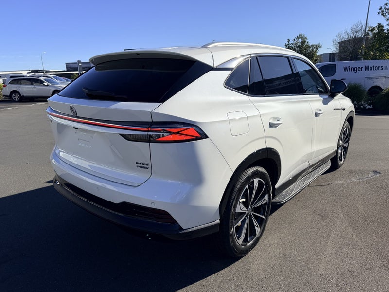 2026 MG HS Essence Super Hybrid image 4