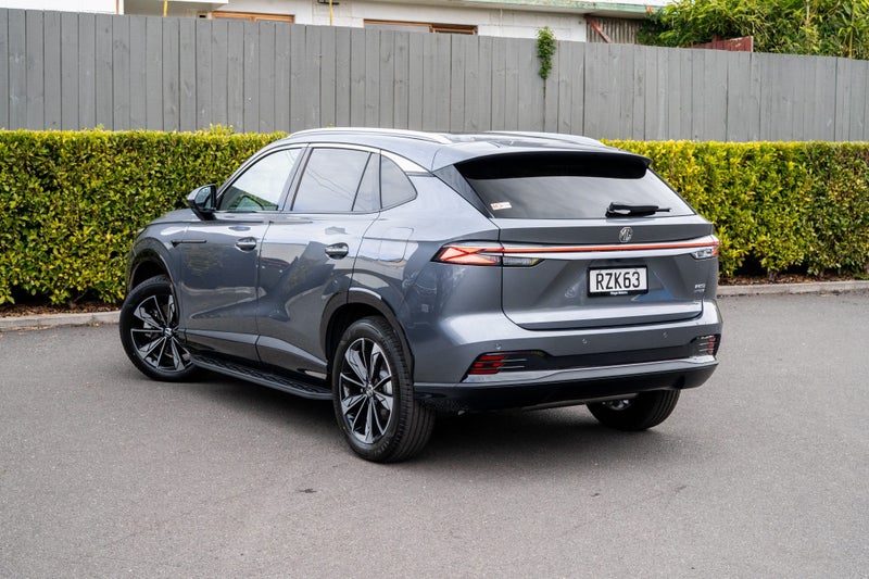 2026 MG HS Essence Super PHEV image 3