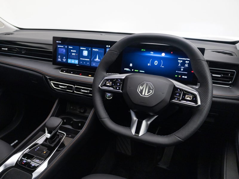 2026 MG HS HEV Essence image 2