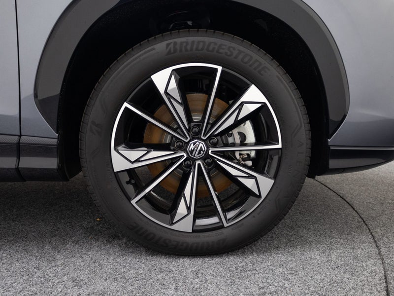 2026 MG HS HEV Essence image 3