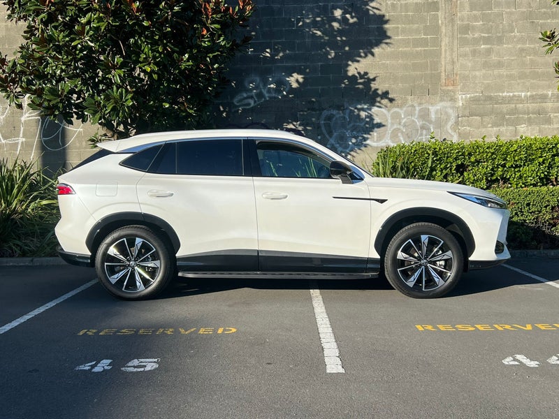 2026 MG HS PHEV Essence SUPER HYBRID image 2