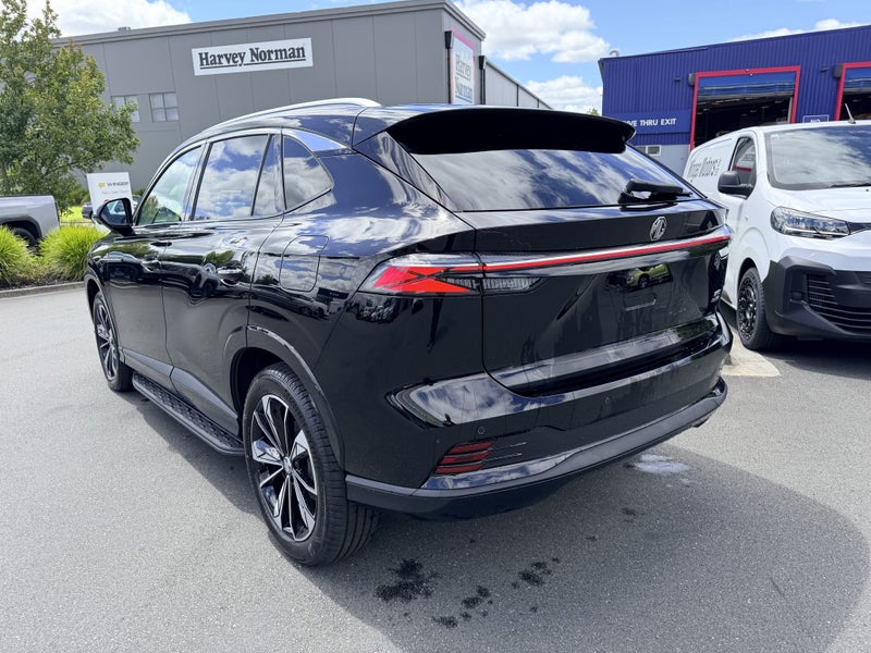 2026 MG HS Super Hybrid Essence image 4