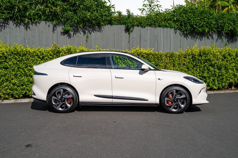 2026 MG IM6 100 RWD Platinum 100Kwh/Ev image 2