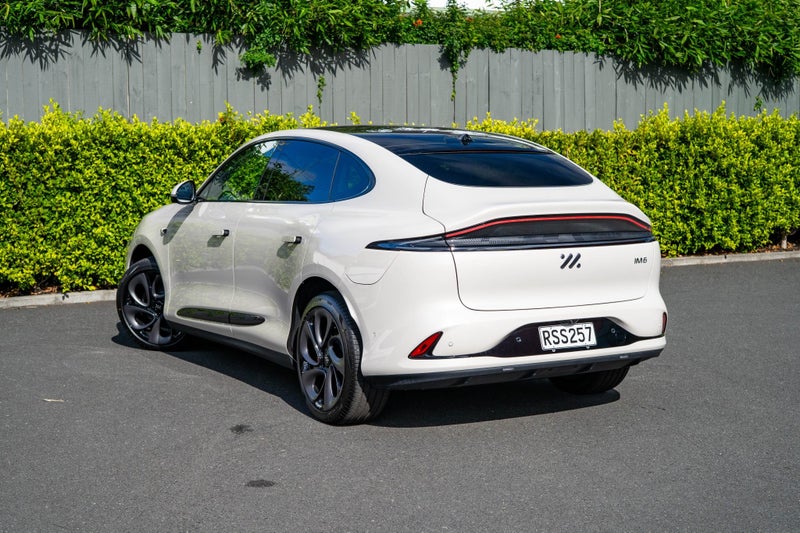 2026 MG IM6 100 RWD Platinum 100Kwh/Ev image 3