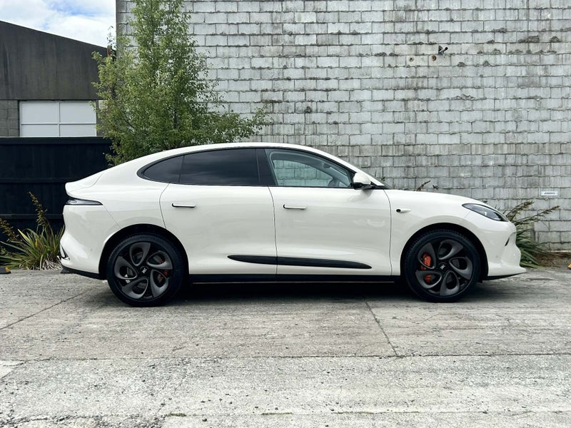 2026 MG IM6 Platinum 100Kwh/Ev image 2