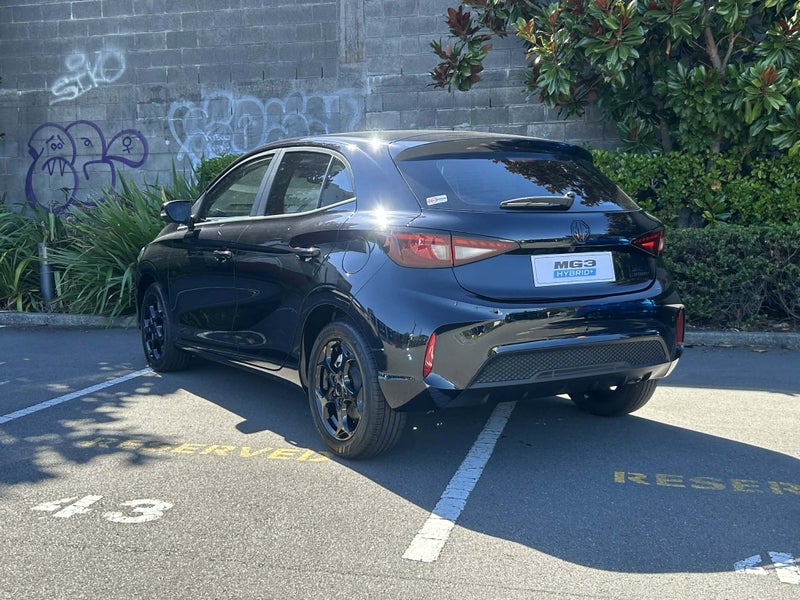 2026 MG MG3 Essence HEV -BLACK EDITION image 4