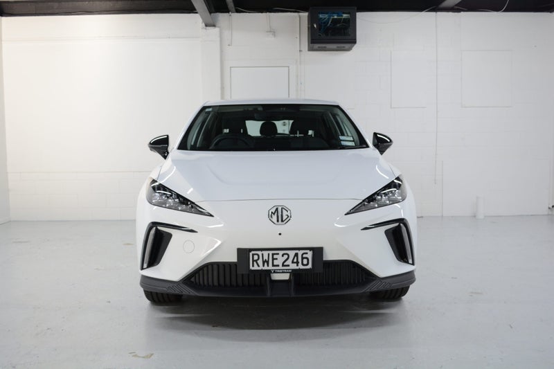 2026 MG MG4 Essence 64kWh image 2