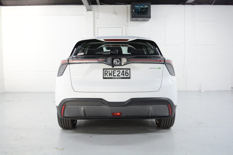 2026 MG MG4 Essence 64kWh image 5
