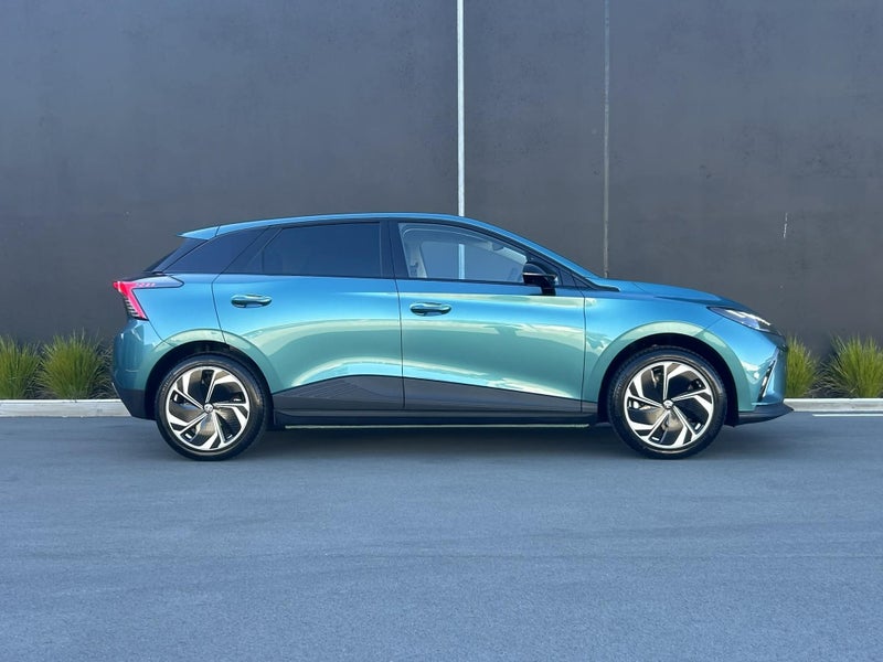 2026 MG MG4 Essence 64KWH MCE image 2