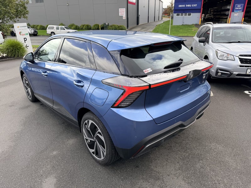 2026 MG MG4 Essence EV 64kw image 4
