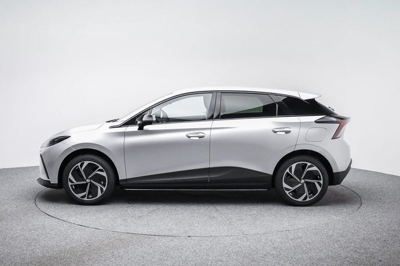 2026 MG MG4 MCE Essence 64kWh image 5