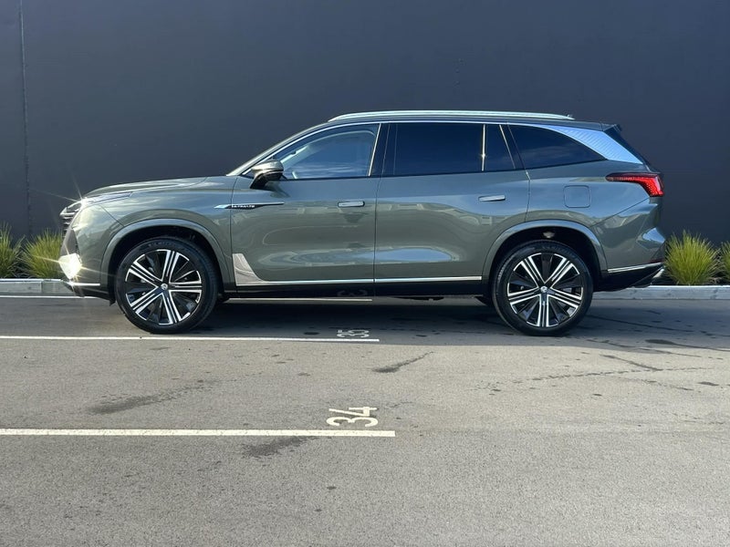 2026 MG QS Essence AWD 2.0T/9AT image 5