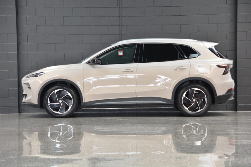 2026 MG S5 Essence 49kWh image 4