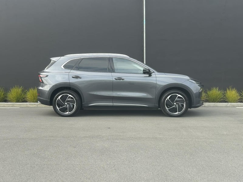 2026 MG S5 Essence 49KWH EV image 2