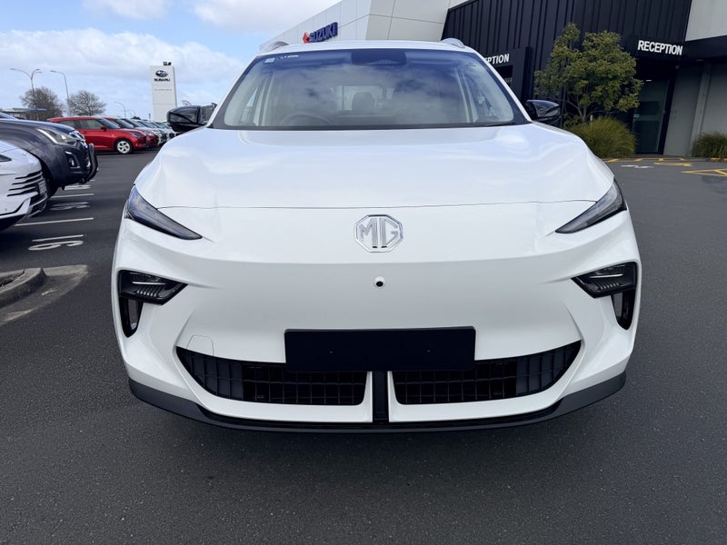 2026 MG S5 Essence 62kwk EV image 2