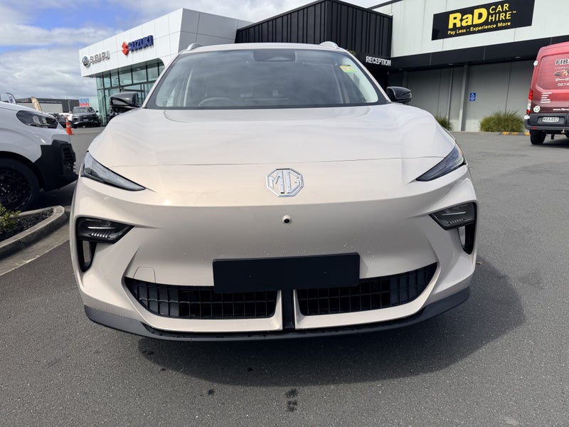 2026 MG S5 Essence EV image 2