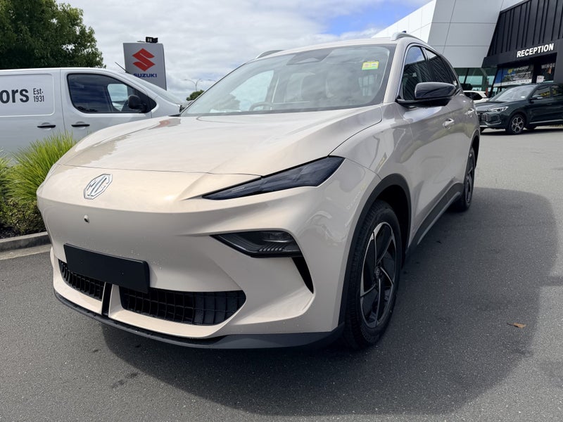 2026 MG S5 Essence EV image 3