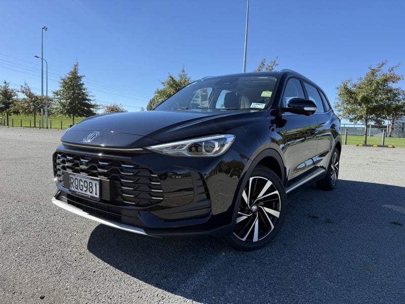 2026 MG ZS Essence 1.5PHT/3HD - image 2