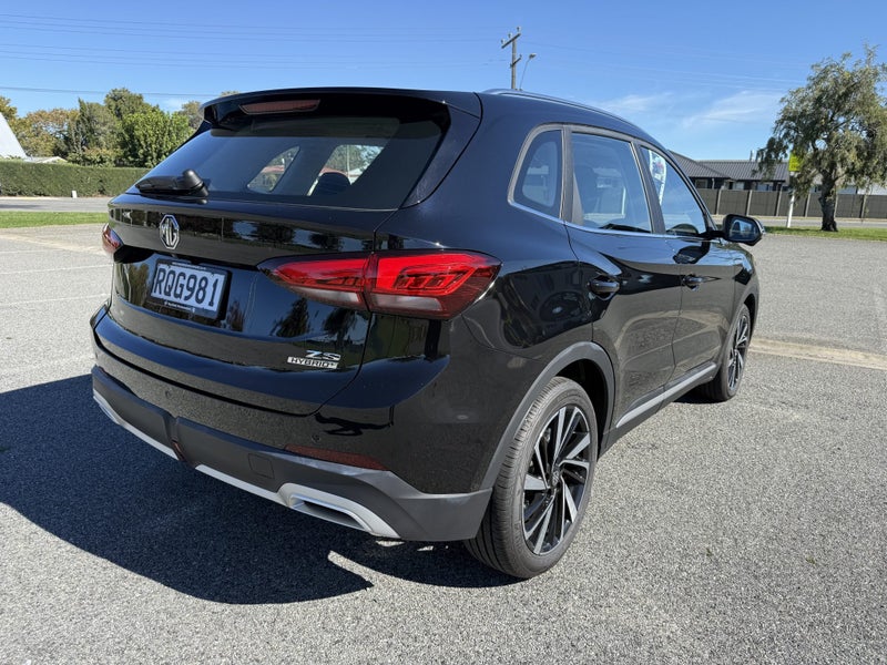 2026 MG ZS Essence 1.5PHT/3HD - image 3