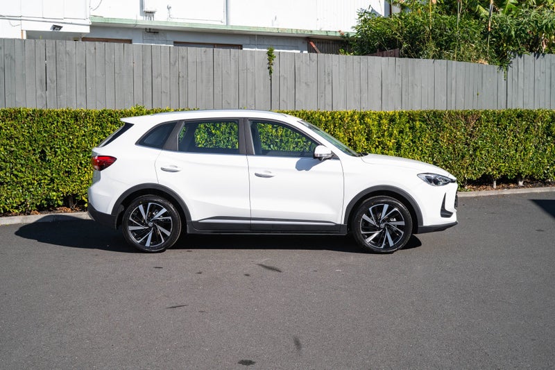 2026 MG ZS Essence 2KWH HEV NG image 2