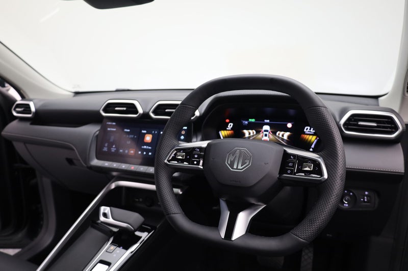 2026 MG ZS Essence Hybrid image 2