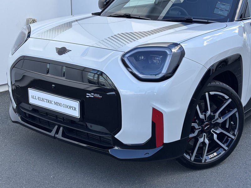 2026 MINI Aceman JCW E image 5