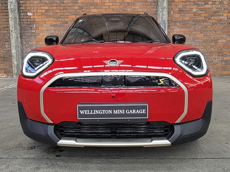 2026 MINI Aceman SE image 2