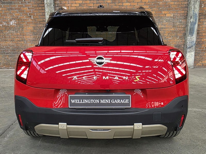 2026 MINI Aceman SE image 5