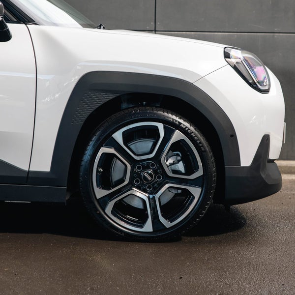 2026 MINI Aceman SE Favoured image 5