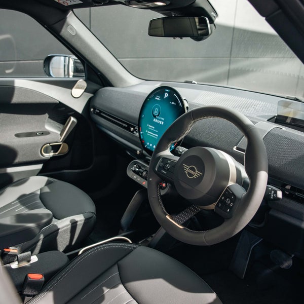 2026 MINI Aceman SE Favoured image 3