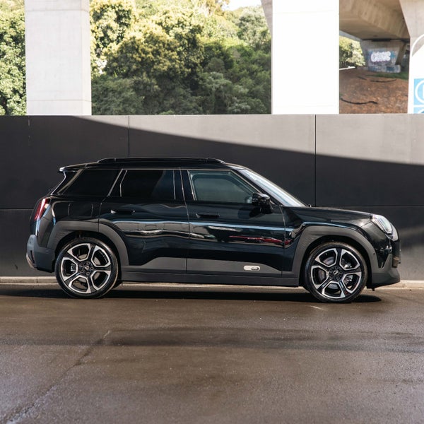 2026 MINI Aceman SE Favoured image 4