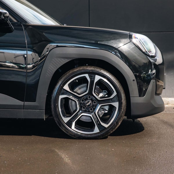 2026 MINI Aceman SE Favoured image 5