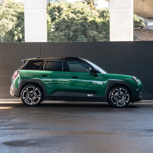 2026 MINI Aceman SE Favoured image 4