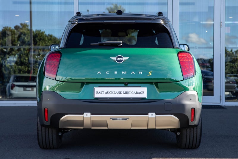 2026 MINI Aceman SE FULL ELECTRIC Favoured trim image 4