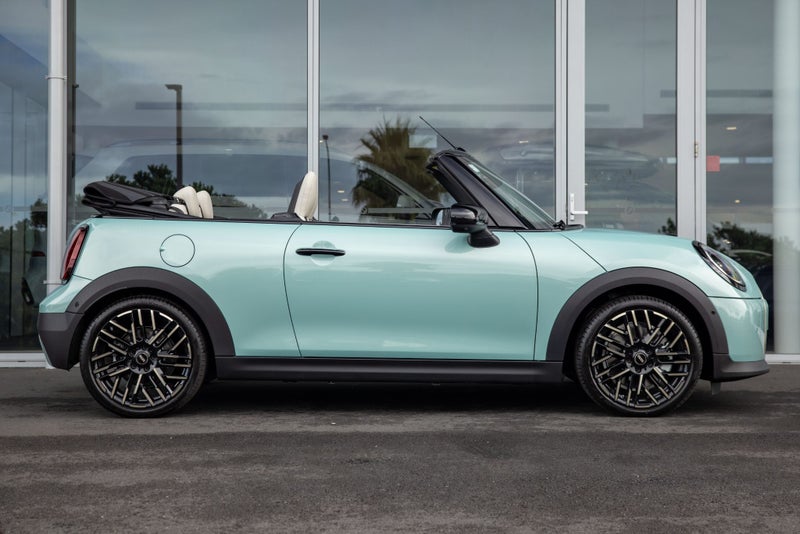 2026 MINI cabrio Cooper S Favoured image 3