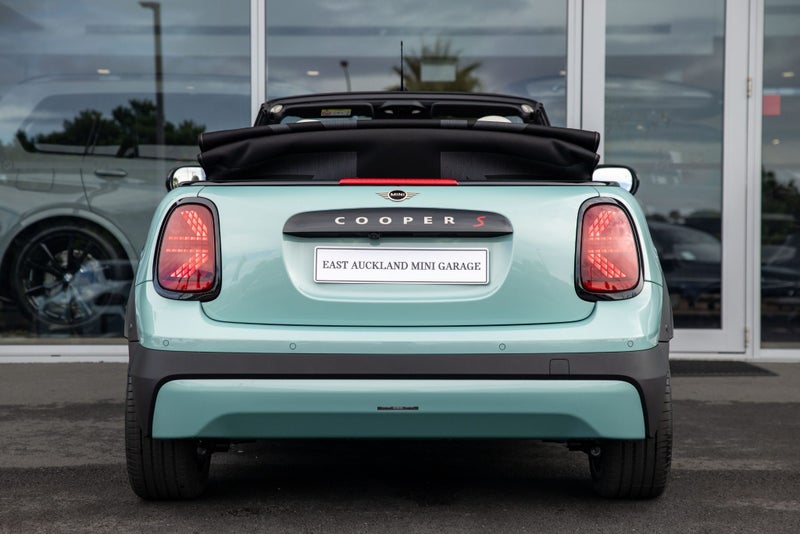 2026 MINI cabrio Cooper S Favoured image 4